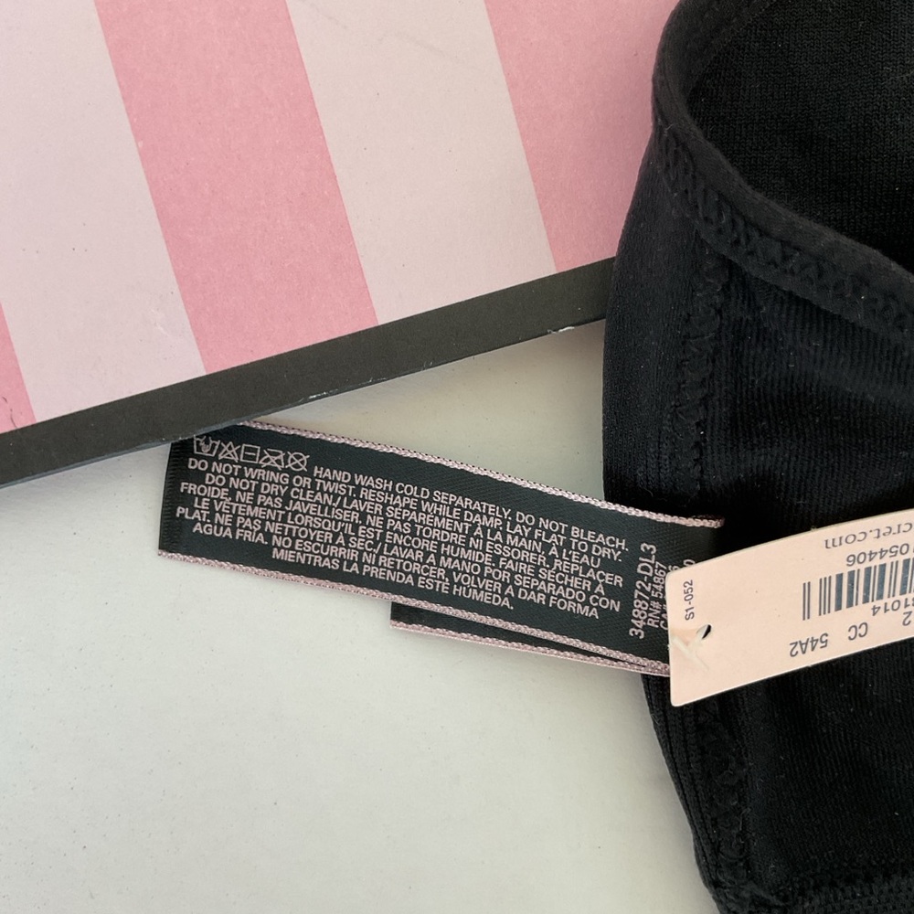 NWT Victorias Secret seamless cutout high neck bralette. Size small. - Picture 11 of 15